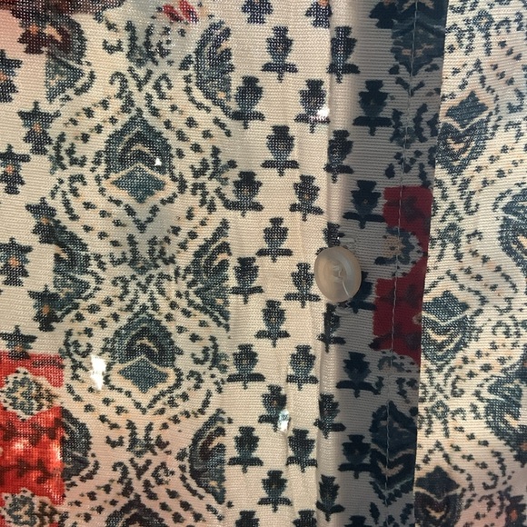 LADY MANHATTAN SIZE S Long-sleeve Sheer Patterned Button-up Top - Picture 13 of 16